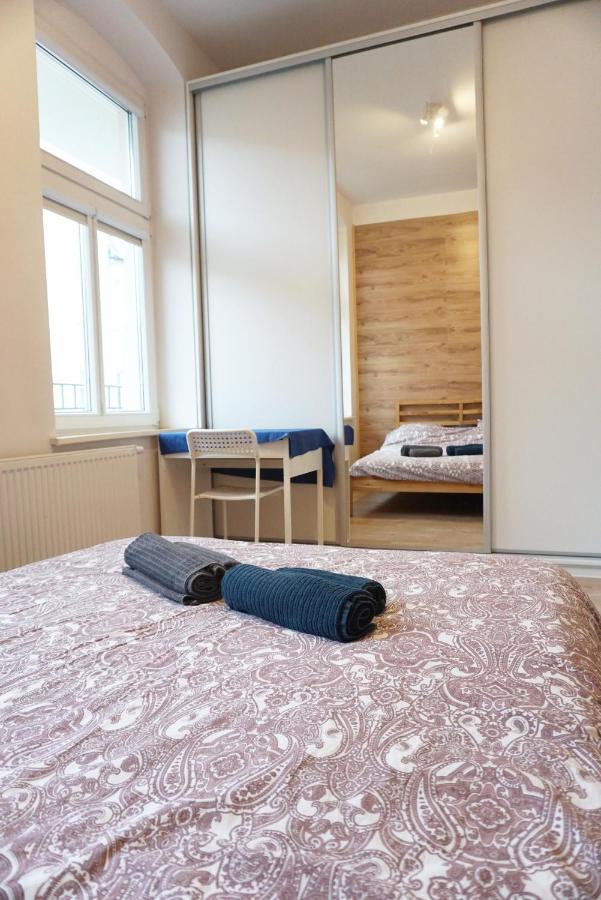 Cosy Balcony Apartment กรูจอนตส์ ภายนอก รูปภาพ