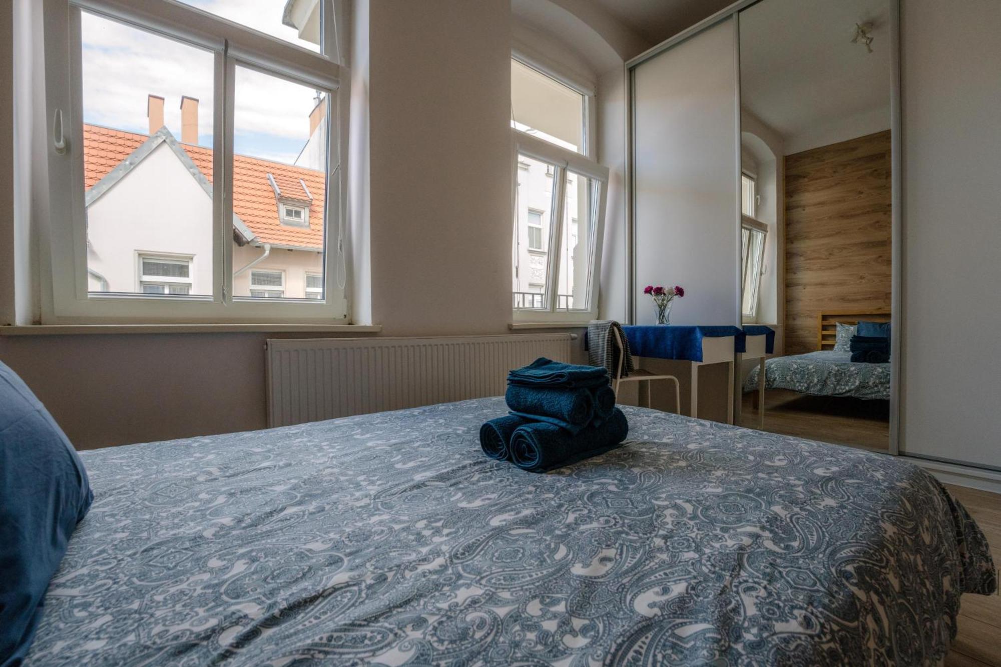 Cosy Balcony Apartment กรูจอนตส์ ภายนอก รูปภาพ