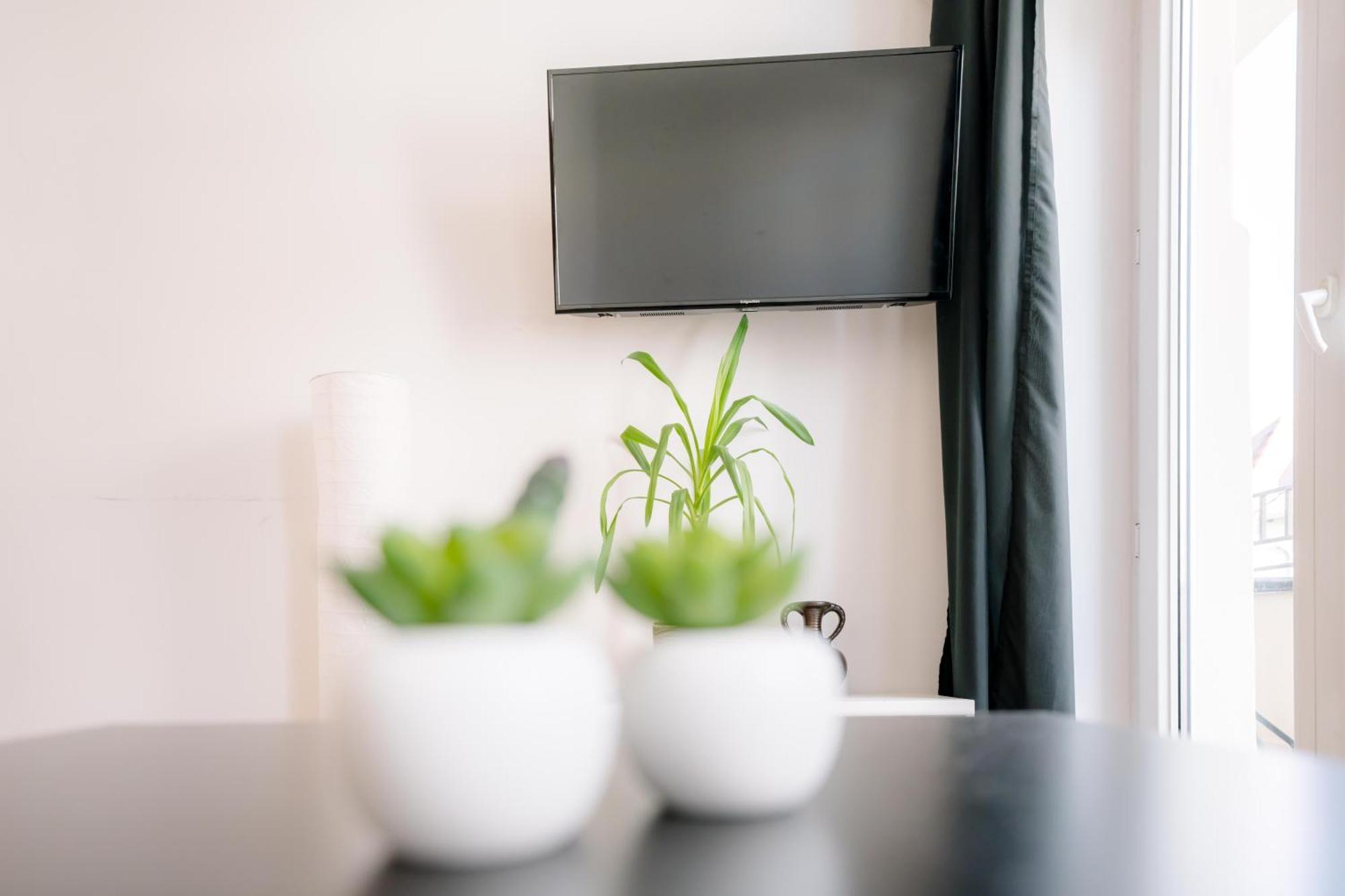 Cosy Balcony Apartment กรูจอนตส์ ภายนอก รูปภาพ